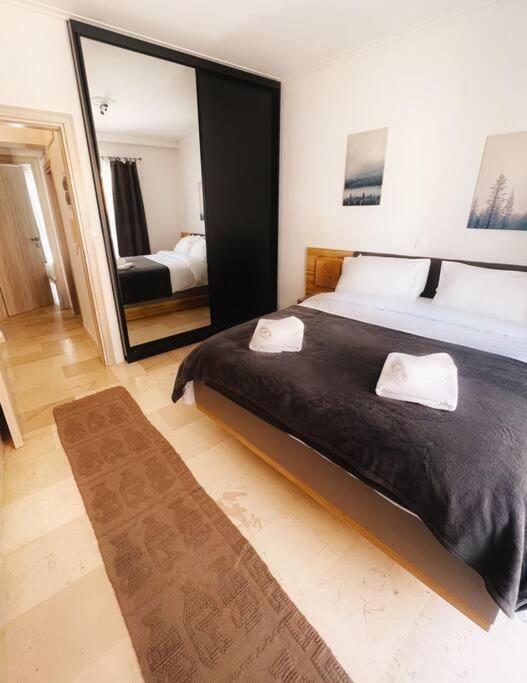 Minimal 3Br Apartment In Athens Exterior photo